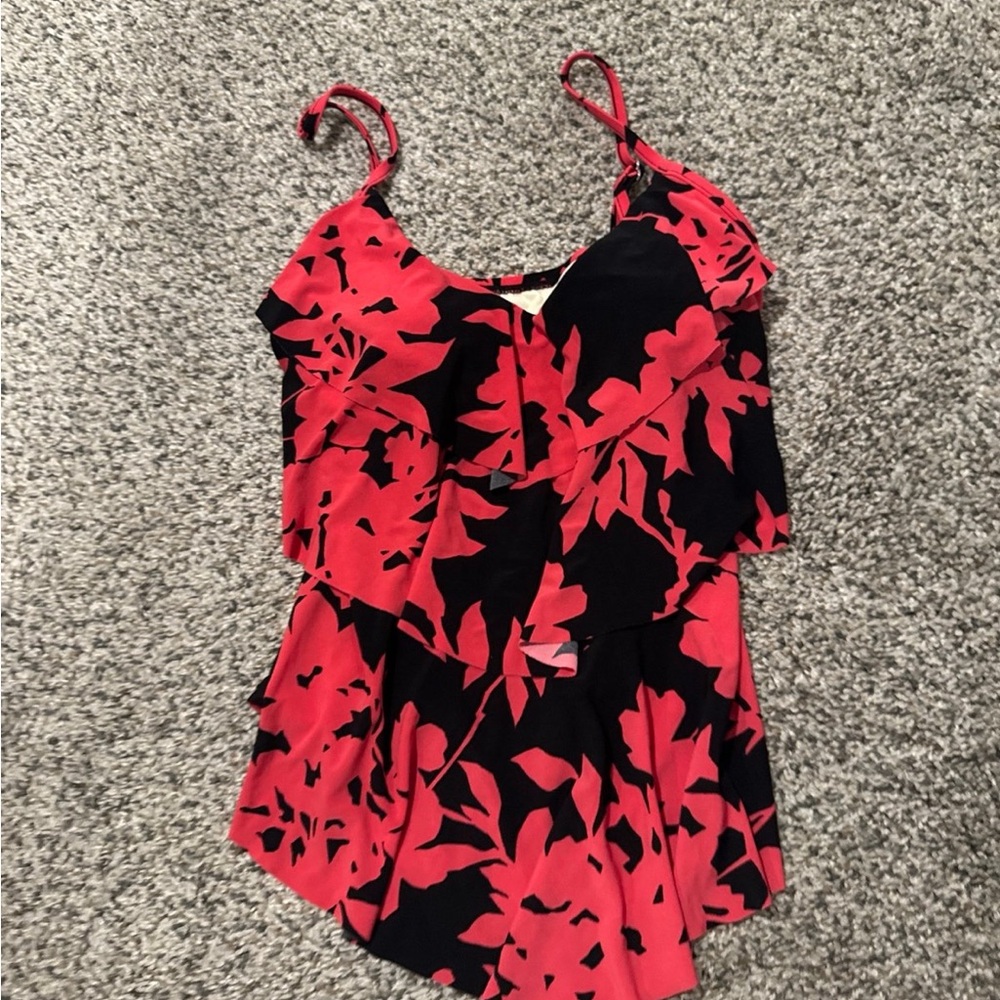 Women’s Coral and Black Floral tankini size small